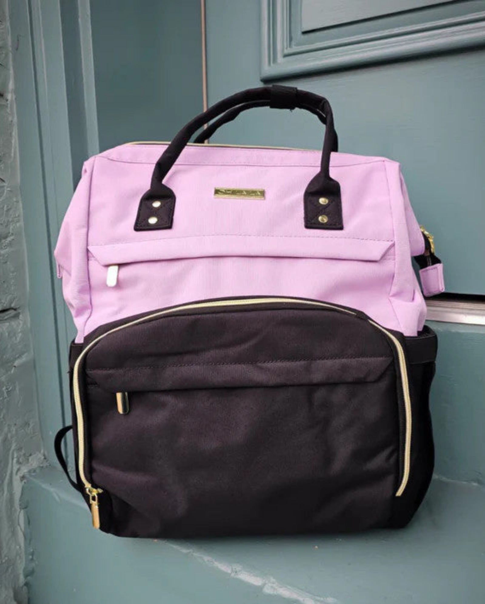 STUDIO ESSENTIALS BACKPACK