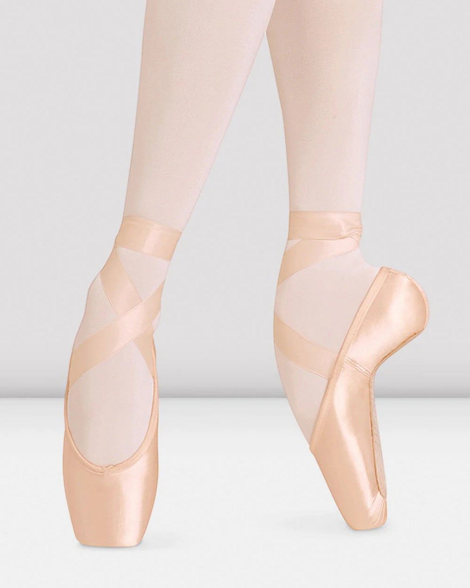 EUROPEAN BALANCE POINTE SHOES