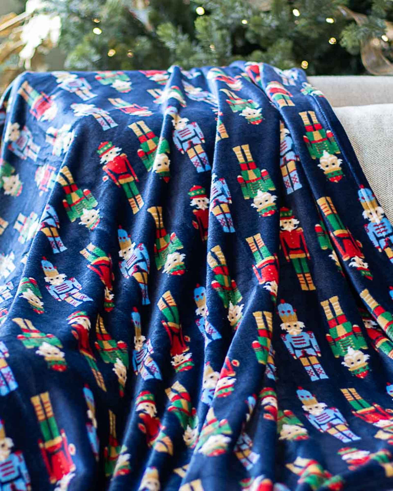 NUTCRACKER MARCH THROW - NAVY