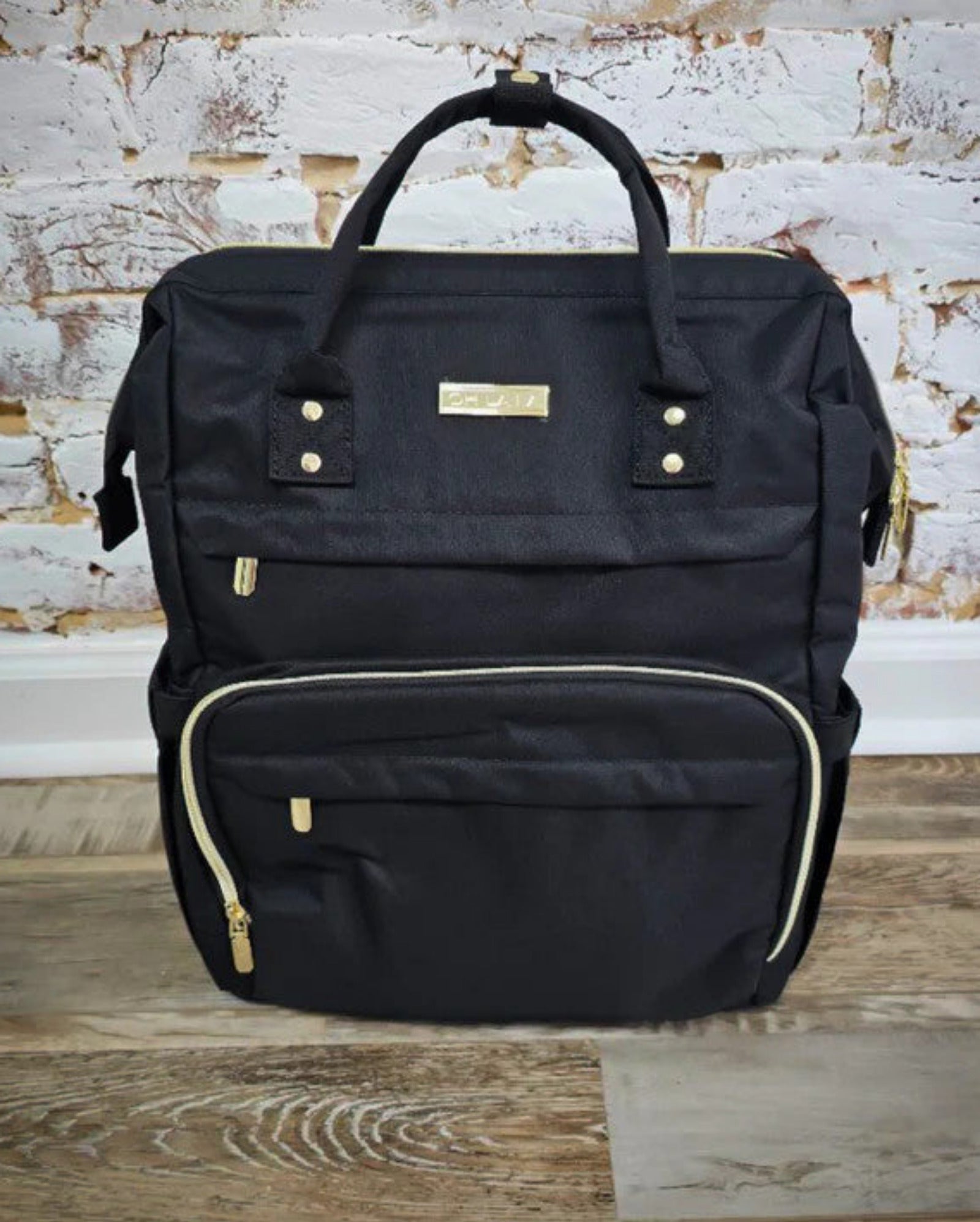 STUDIO ESSENTIALS BACKPACK