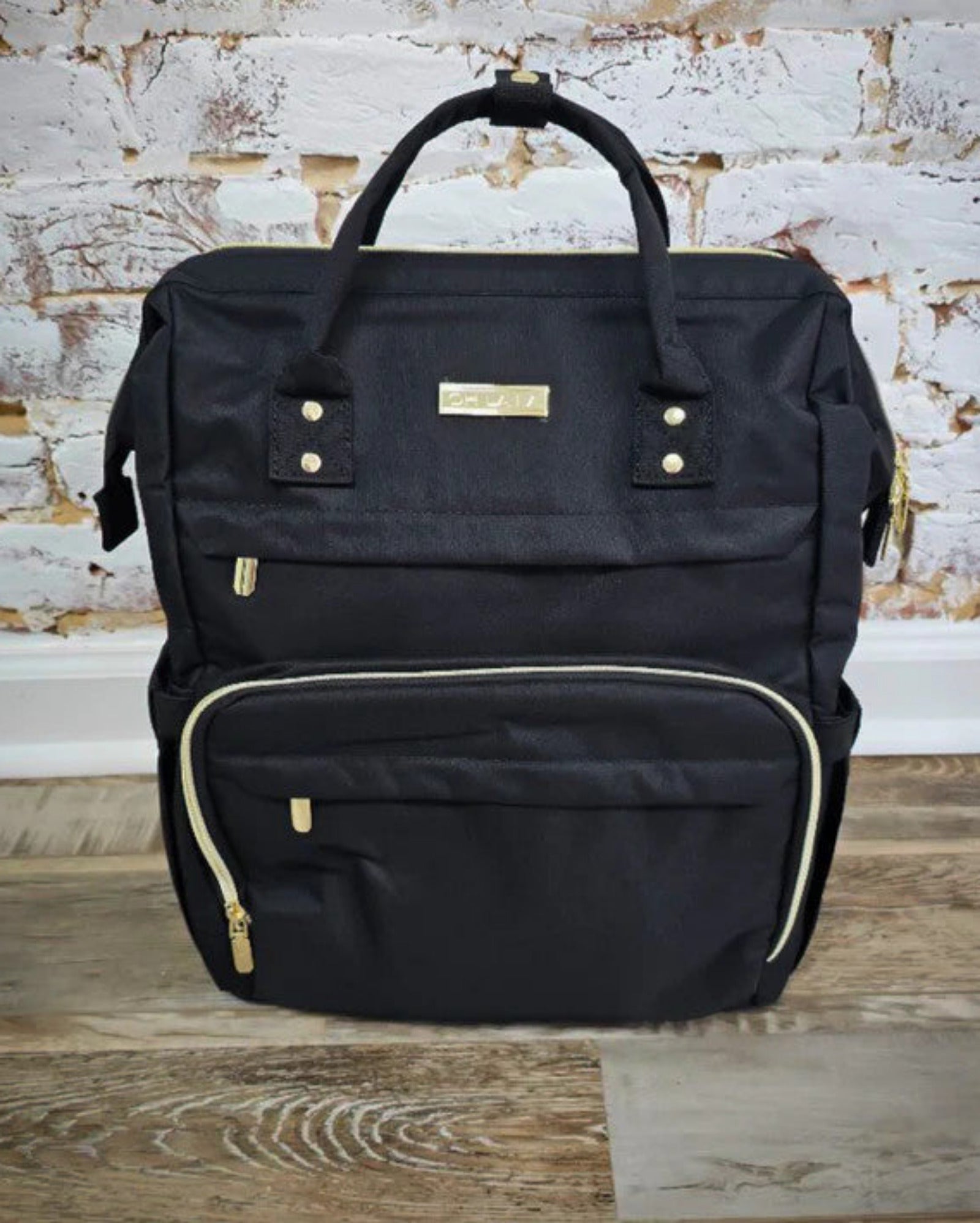STUDIO ESSENTIALS BACKPACK