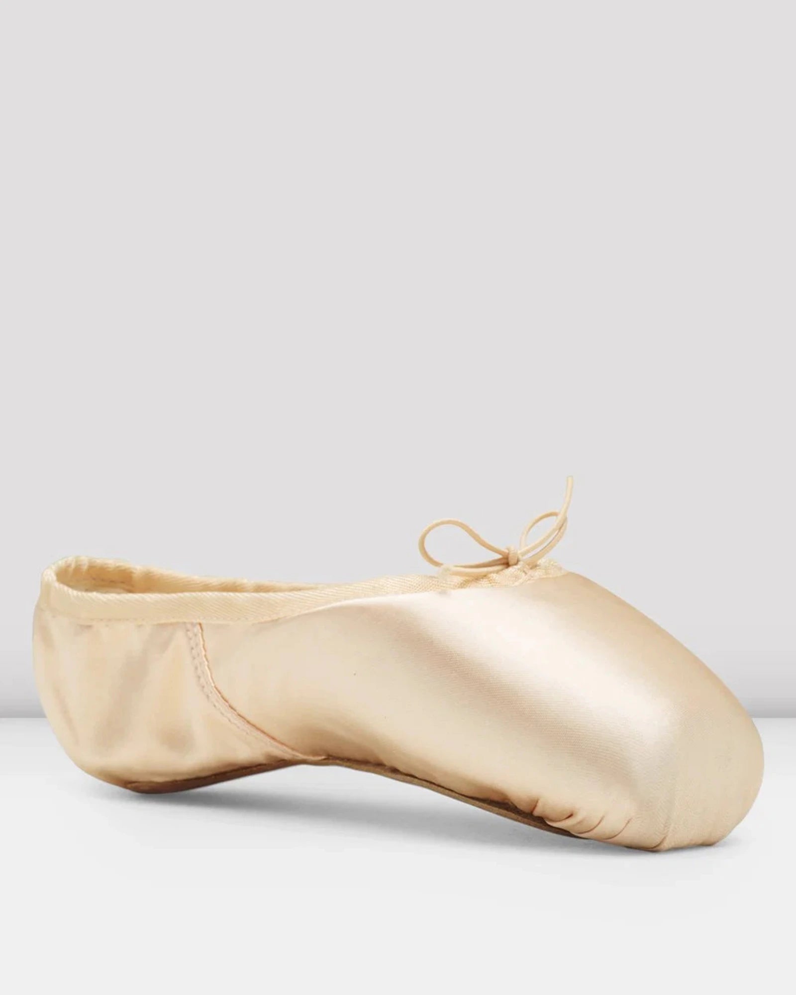 EUROPEAN BALANCE POINTE SHOES